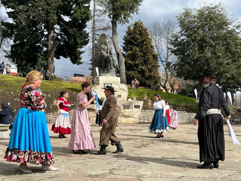 Inauguraron la renovación de la Plaza Perito Moreno