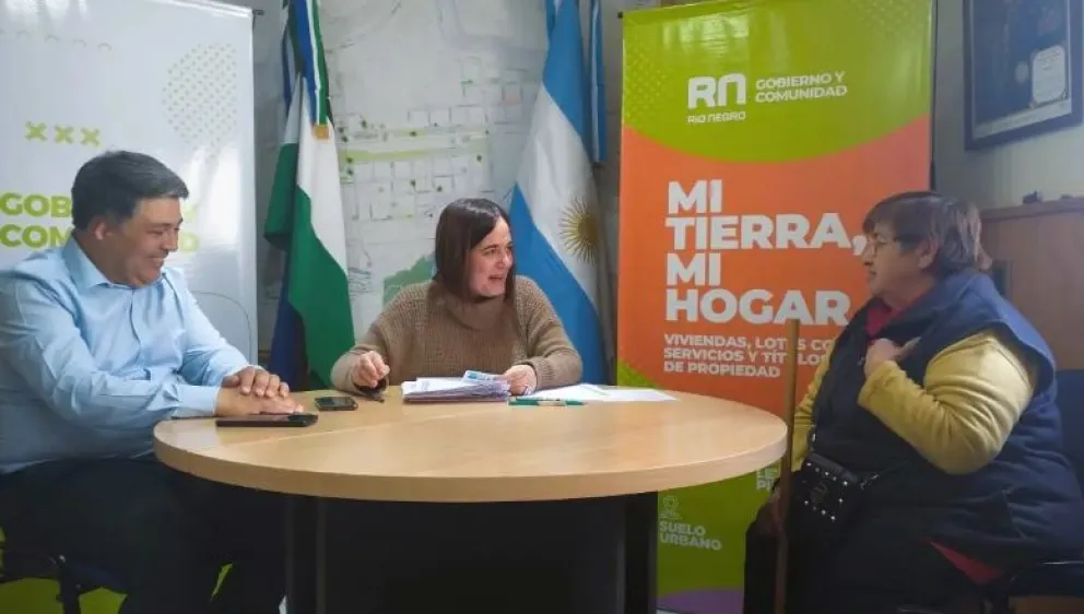 El Gobierno Provincial firmó escrituras de 26 familias en Comallo