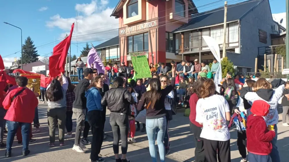 El Bolsón celebró la Primavera Estudiantil 