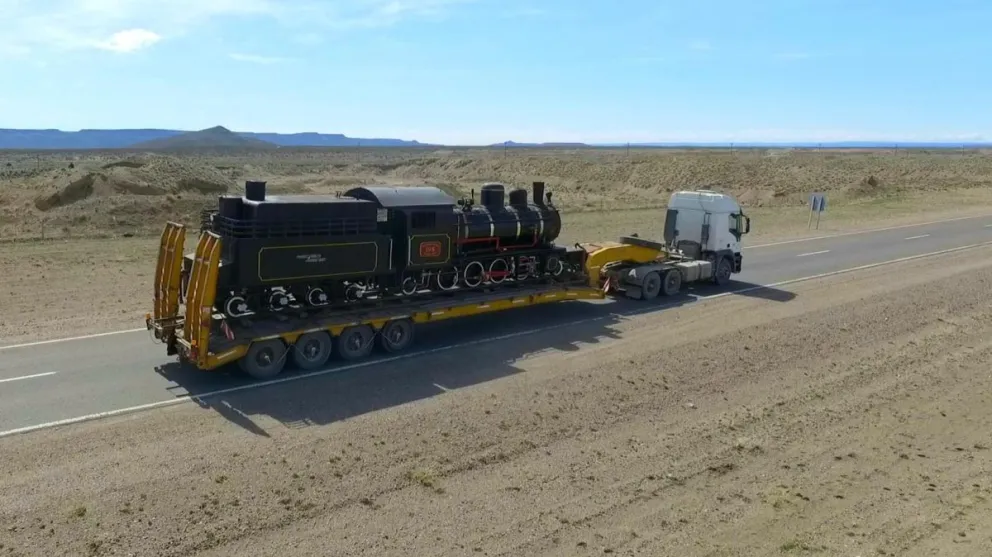 La Trochita inició la travesía rumbo a la Feria Internacional de Turismo