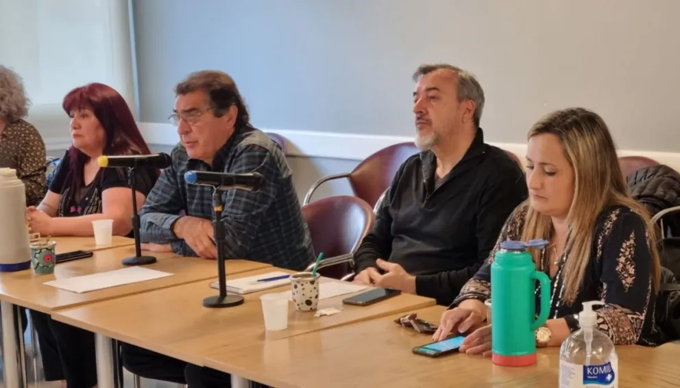 ATE ratificó el paro y movilización a pesar de la convocatoria del Gobierno