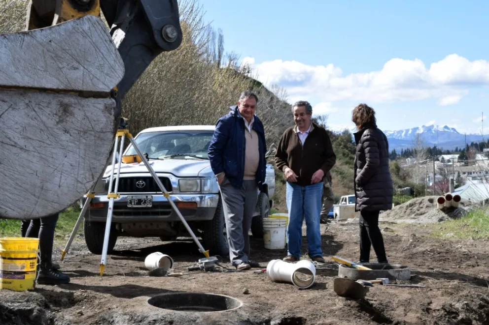 Barrio Lera: Avanza la construcción de la red cloacal
