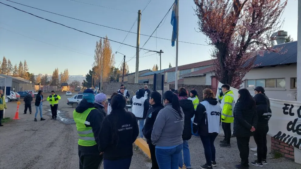 SOYEM continúa con la retención de servicios y suma reclamos
