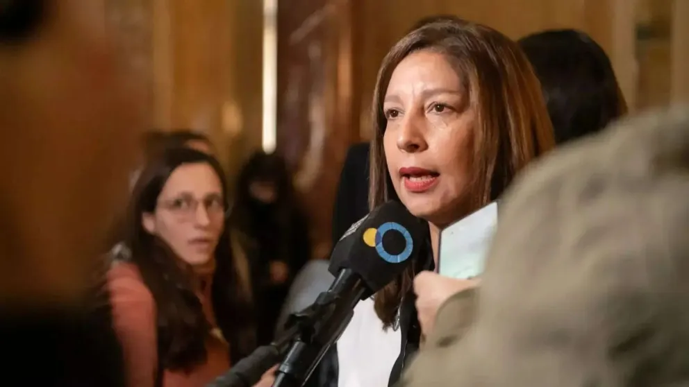 Carreras sobre Mascardi: "Estamos defendiendo la soberanía de la Patagonia"