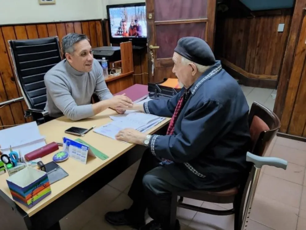Fue rescatado del incendio del Bariloche Center y destacó el desempeño policial