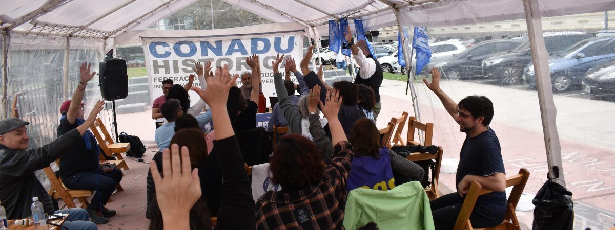 Docentes universitarios definieron un paro para el 19 y 20 de septiembre