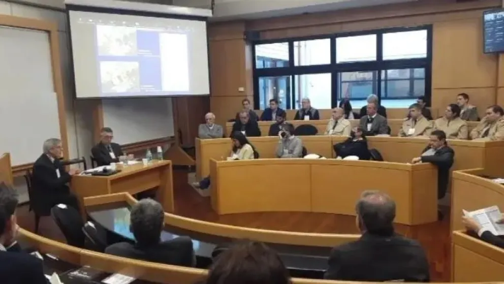 El Corredor Bioceánico presentó proyecto portuario en un Congreso Nacional