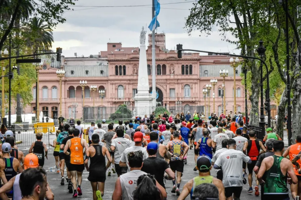 35 atletas de Río Negro corrieron la Maratón de Buenos Aires