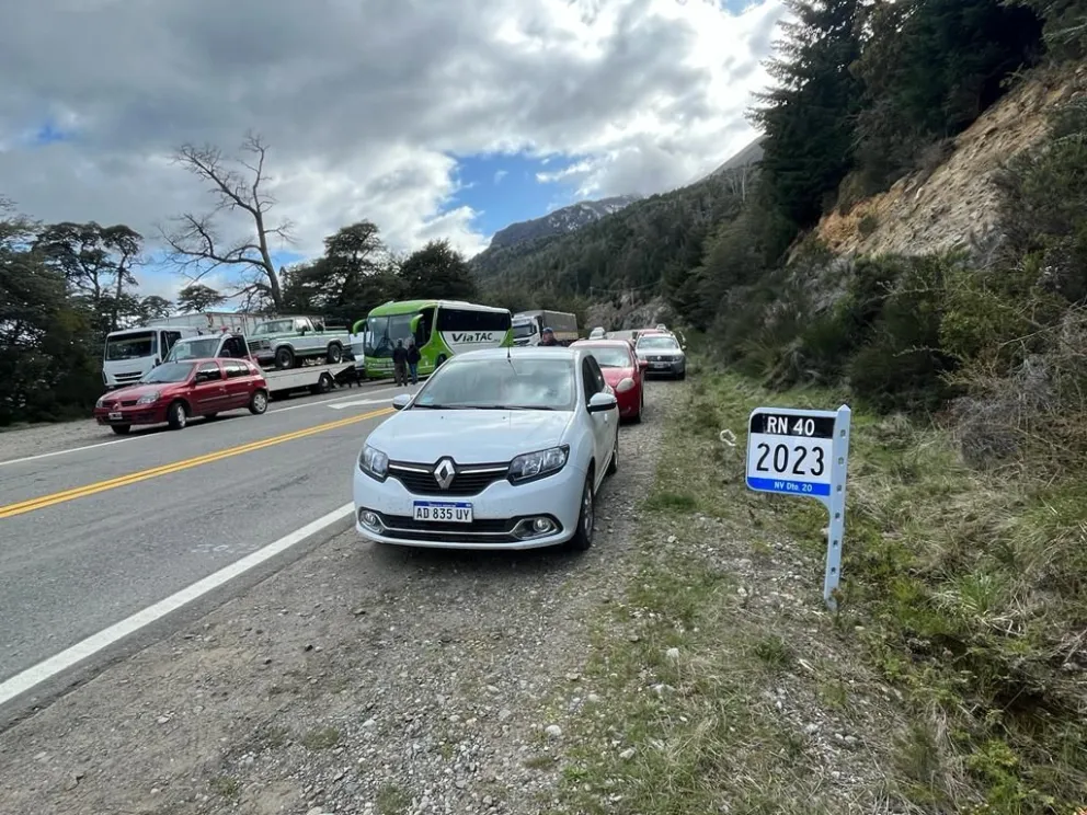 Se mantiene el corte sobre Ruta 40 Sur entre Bariloche y El Bolsón