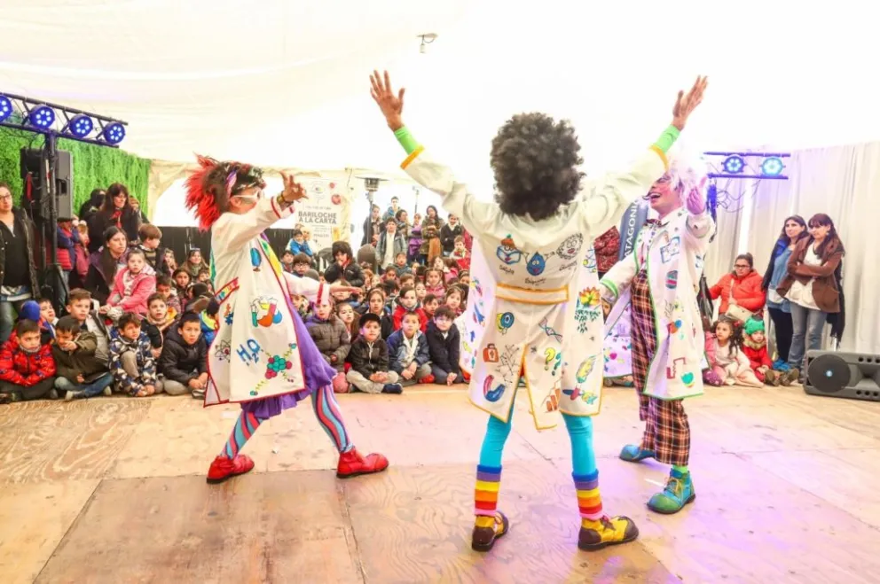 Los superhéroes de la alimentación saludable vuelven a Bariloche a la Carta