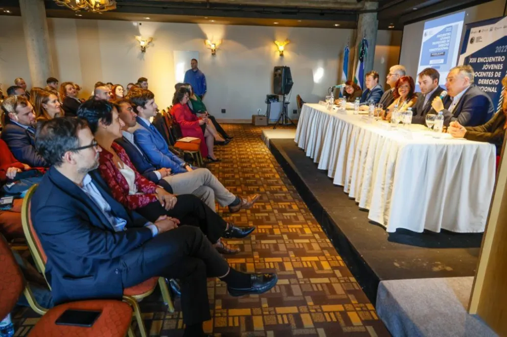 Gennuso participó del XIII Encuentro de Jóvenes Docentes de Derecho Constitucional