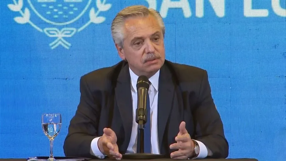 Alberto Fernández se someterá hoy a una endoscopía tras la gastritis erosiva