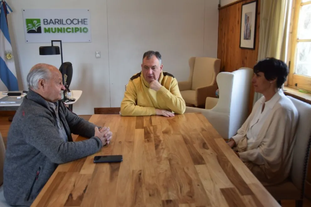 El Municipio y la CEB firmaron un acuerdo para compensar deudas recíprocas