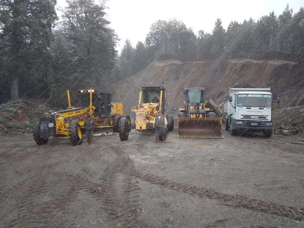Se retomaron las tareas de mantenimiento del Camino a Cerro Tronador