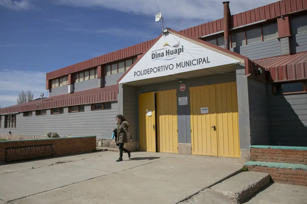 Dina Huapi: Provincia y Municipio coordinan intensa actividad deportiva