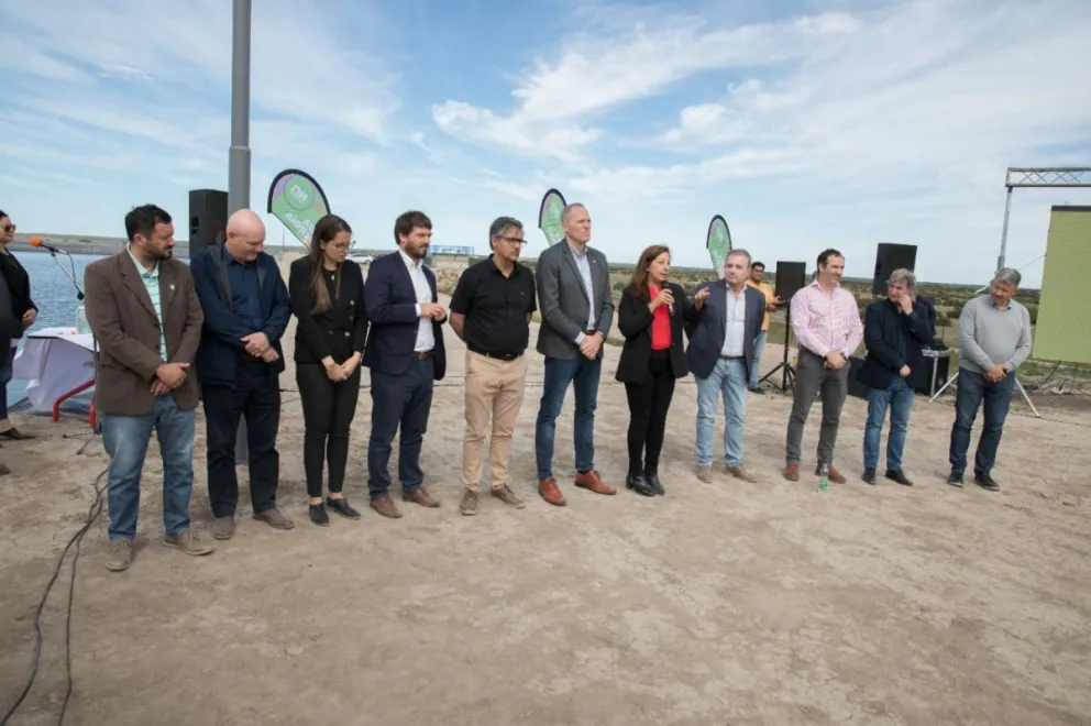 Carreras y su equipo recordaron a Florencia Martín durante un acto en Viedma