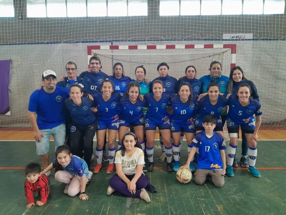 El Team Negro se coronó campeón del futsal femenino municipal