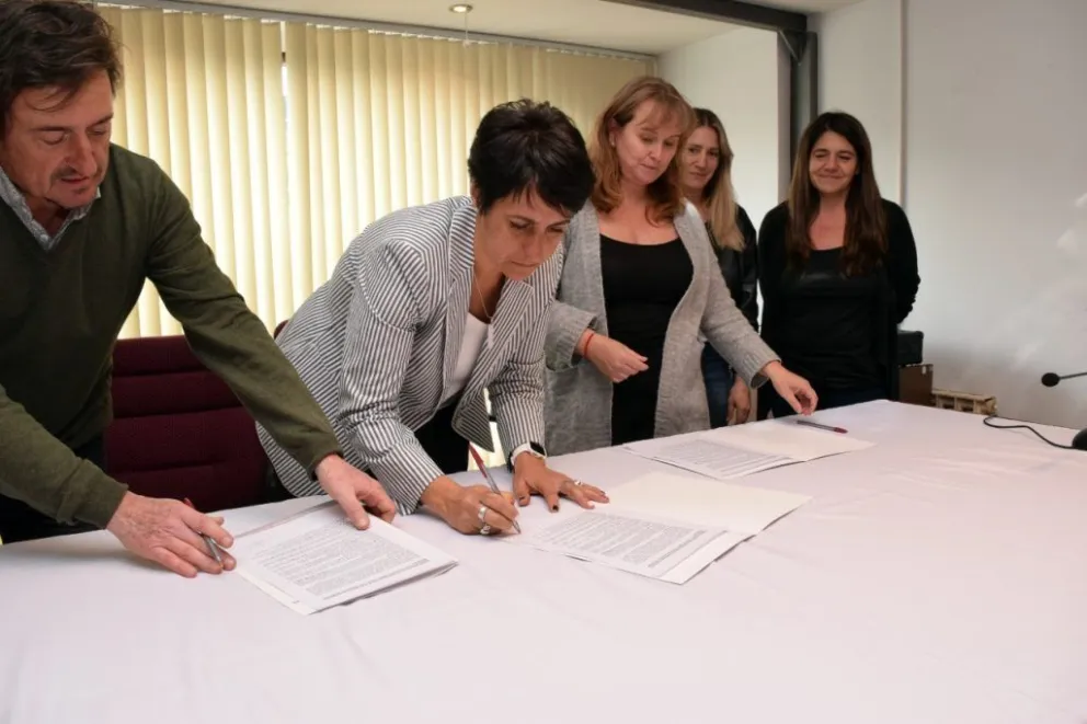 Municipio y Colegio de Abogados firman convenio para la mejora de servicios y oportunidades