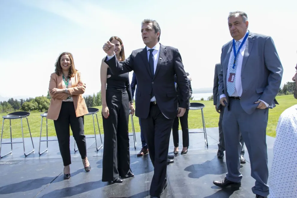 Massa anunció en Bariloche la presentación de la ley de hidrógeno verde