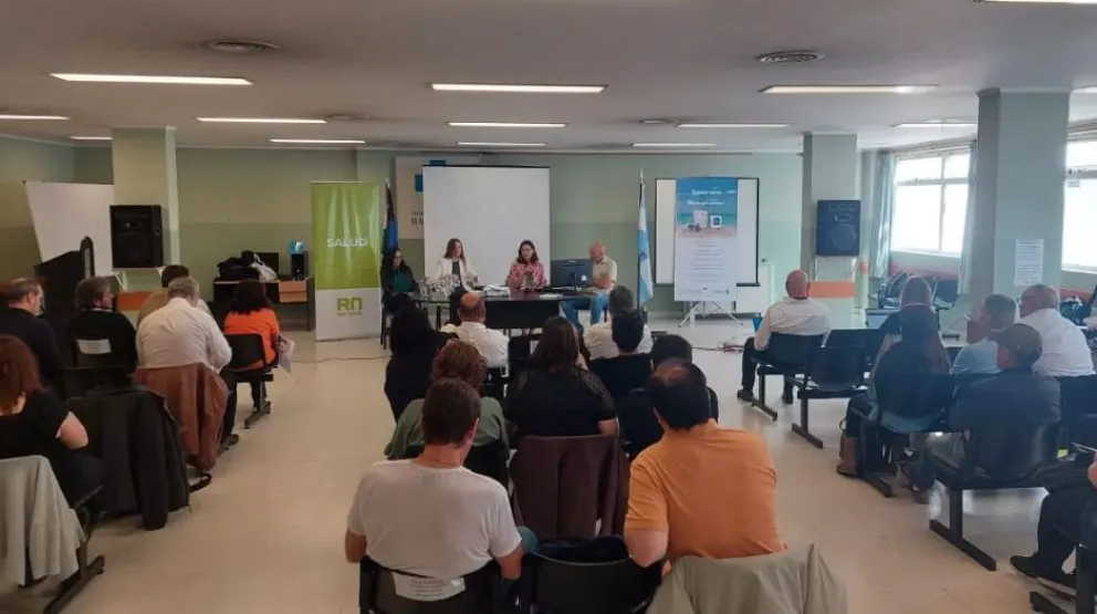 Bariloche: Salud trabaja en el control de aguas de natatorios y consumo