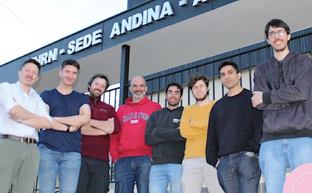 Equipo de la UNRN compite en la final del concurso IB50K con un alambrado virtual