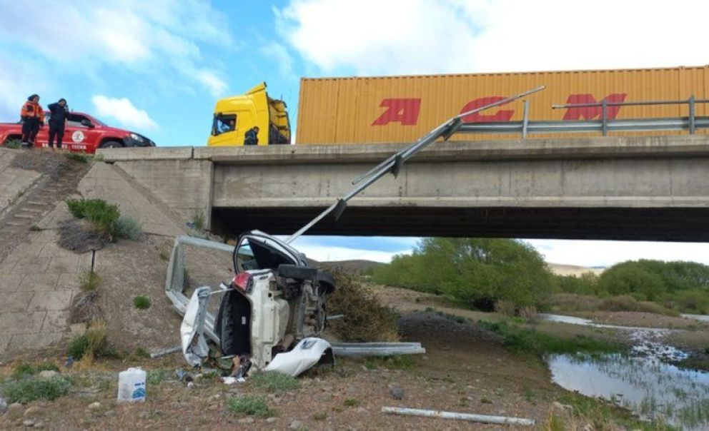 Murió un turista francés y otras tres personas están graves en un accidente cerca de Esquel