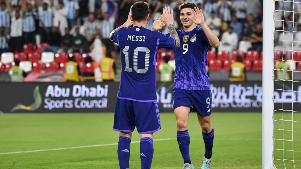 Argentina goleó a Emiratos Árabes y llega a Qatar afilada