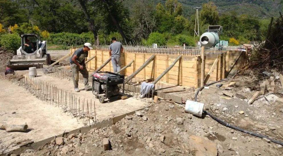 Avance del 57% en las obras hidráulicas de la ruta 83 en El Manso