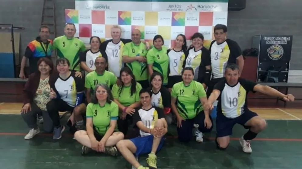 Se realizó un torneo de vóley mixto de la Subsecretaría de Deportes Municipal