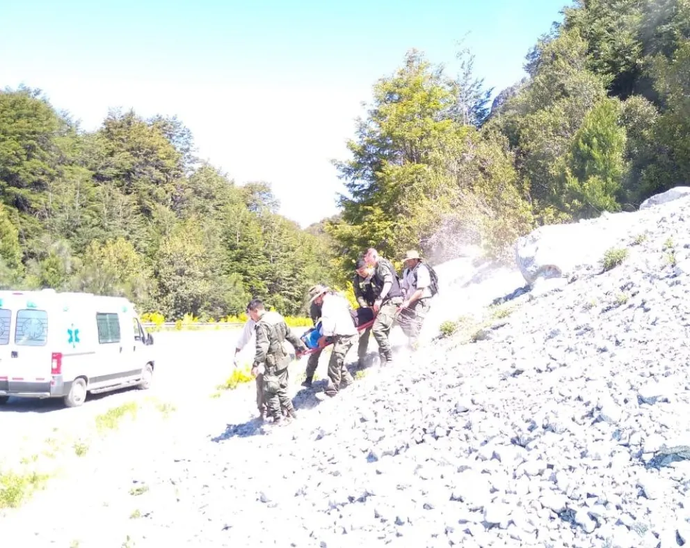 Evacuaron a una persona accidentada en la zona de Lago Guillelmo