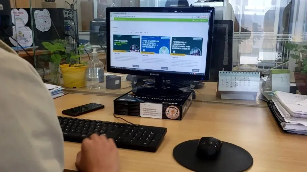 CREAR convoca a una innovadora producción de cursos virtuales para MiPymes