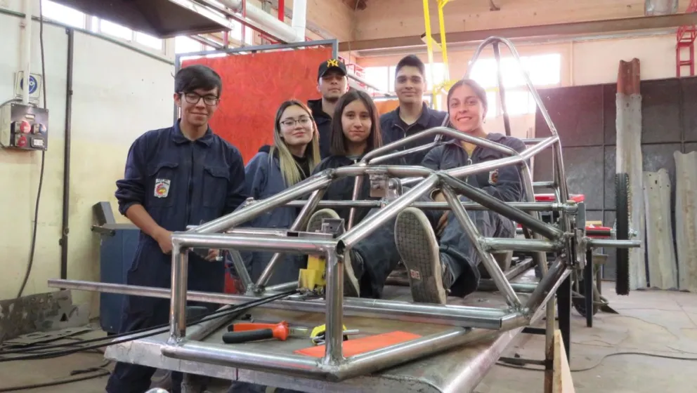 Los estudiantes del CET Nº 2 en el Desafío Eco YPF 2022