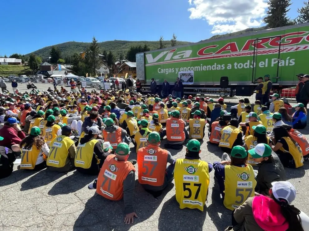 Con gran éxito comenzó el Desafío Eco YPF de autos eléctricos
