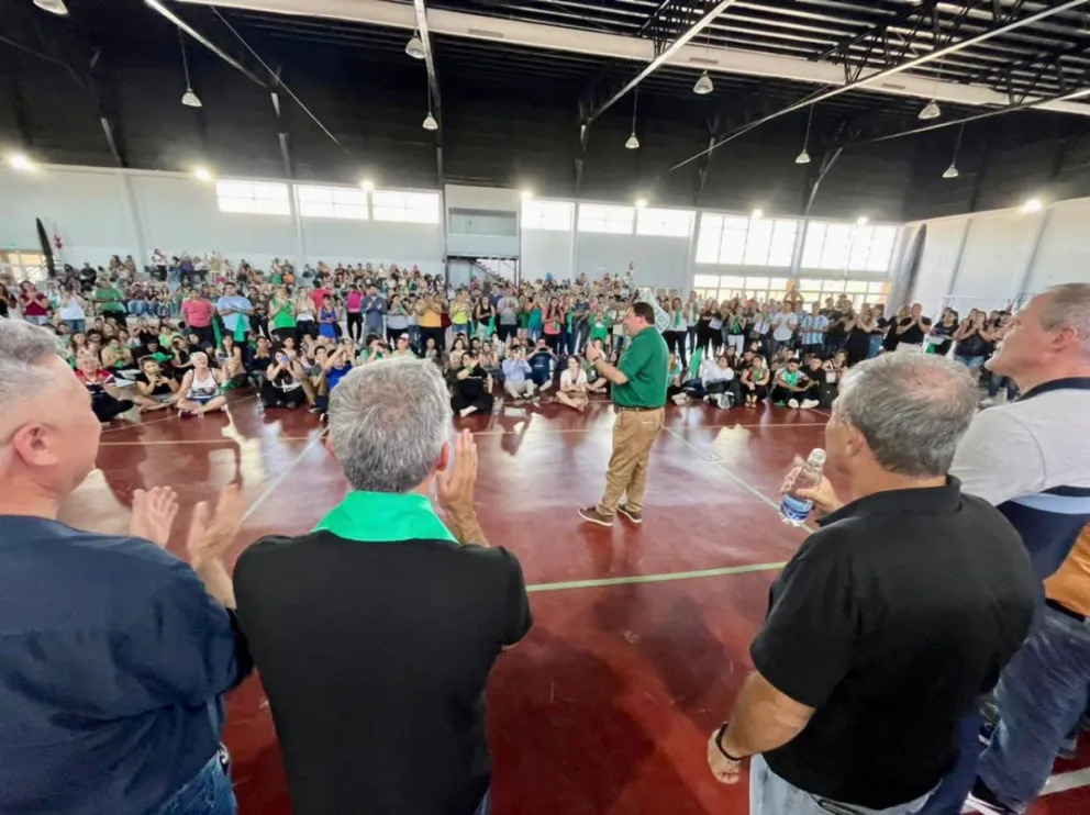 Juntos cerró el año con un multitudinario acto de su juventud