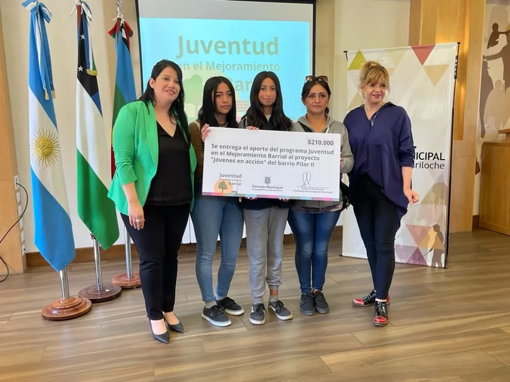 Proyectos Barriales: El Concejo entregó un aporte para mejorar la plaza del barrio Pilar II