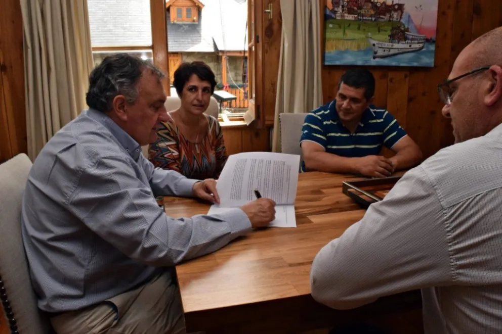Convenio entre Municipio y Mi Bus mejora el servicio de traslado a personas con discapacidad