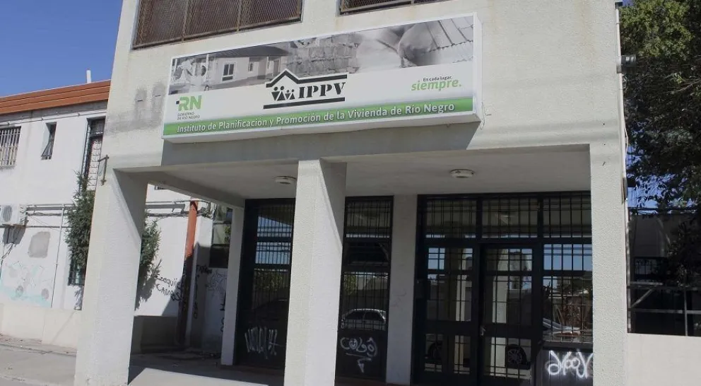 IPPV presenta planes de regularización de deuda de viviendas