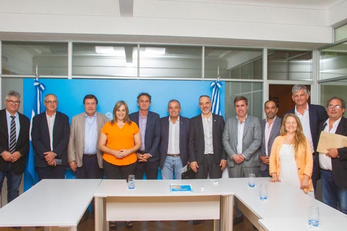 Katopodis recibió a Doñate, Weretilneck e intendentes riongrinos