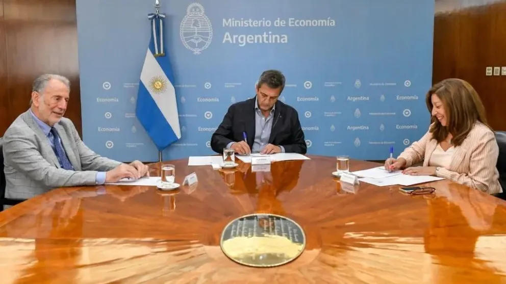 Carreras y Massa acuerdan fortalecer el sistema de riego en Viedma