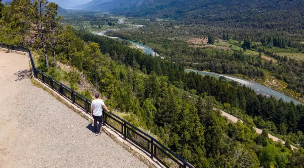 Verano en río Azul y lago Escondido: todo lo que hay que saber antes de ir