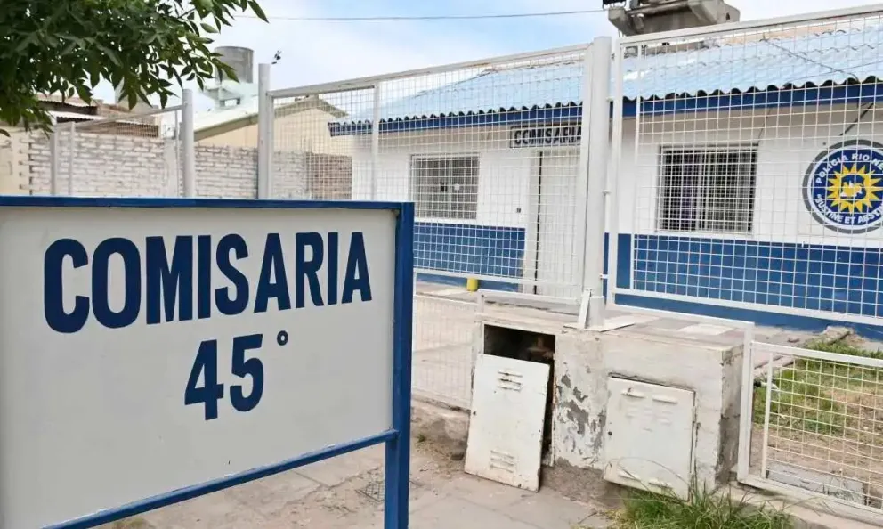 Continuarán detenidos policías acusados de tortura seguida de muerte