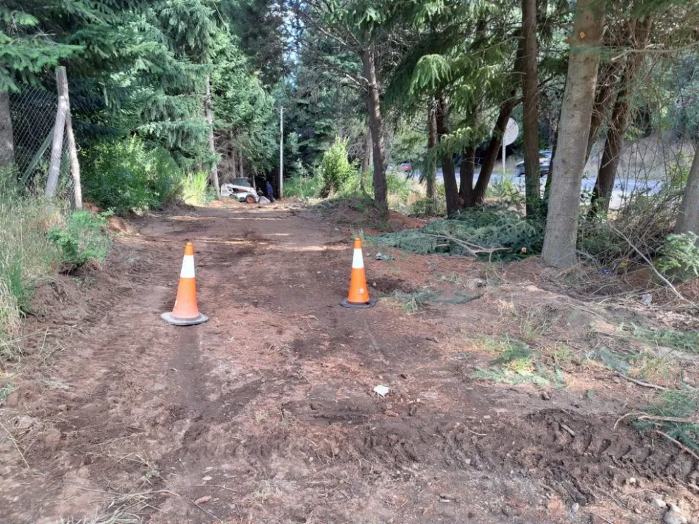 Comenzaron los trabajos para el nuevo paseo entre Los Coihues y Virgen de las Nieves