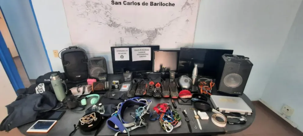 Policía recuperó elementos de varios hechos delictivos y demoró a los presuntos autores