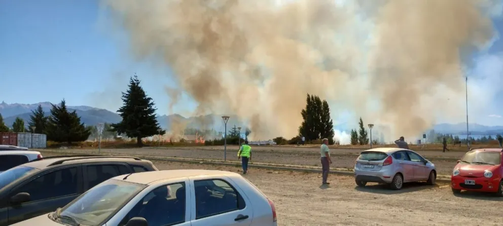 Desde Protección Civil agradecieron la colaboración para extinguir el fuego