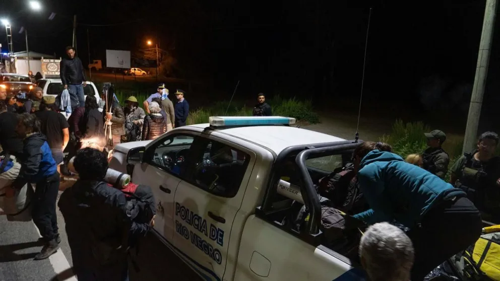 Finalizó la Séptima Marcha por la Soberanía en Lago Escondido