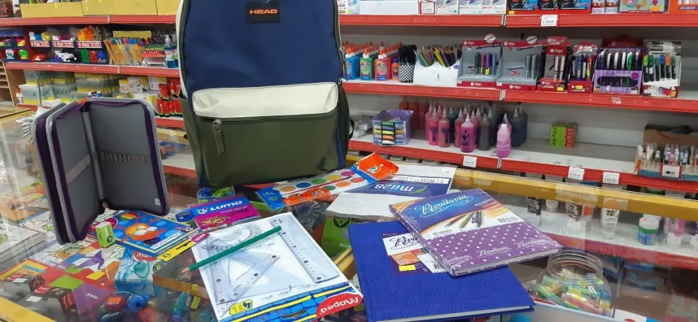 La OMIDUC relevó precios de aranceles de colegios privados y útiles escolares en Bariloche 