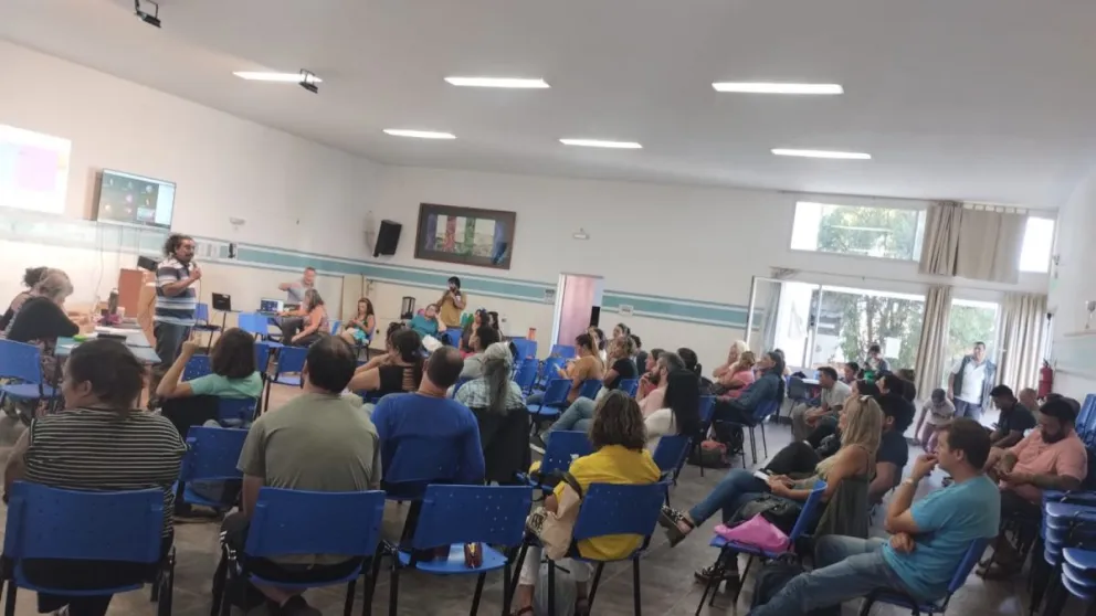 En asamblea, UNTER Bariloche rechazó la propuesta salarial y propuso un paro de 72 horas