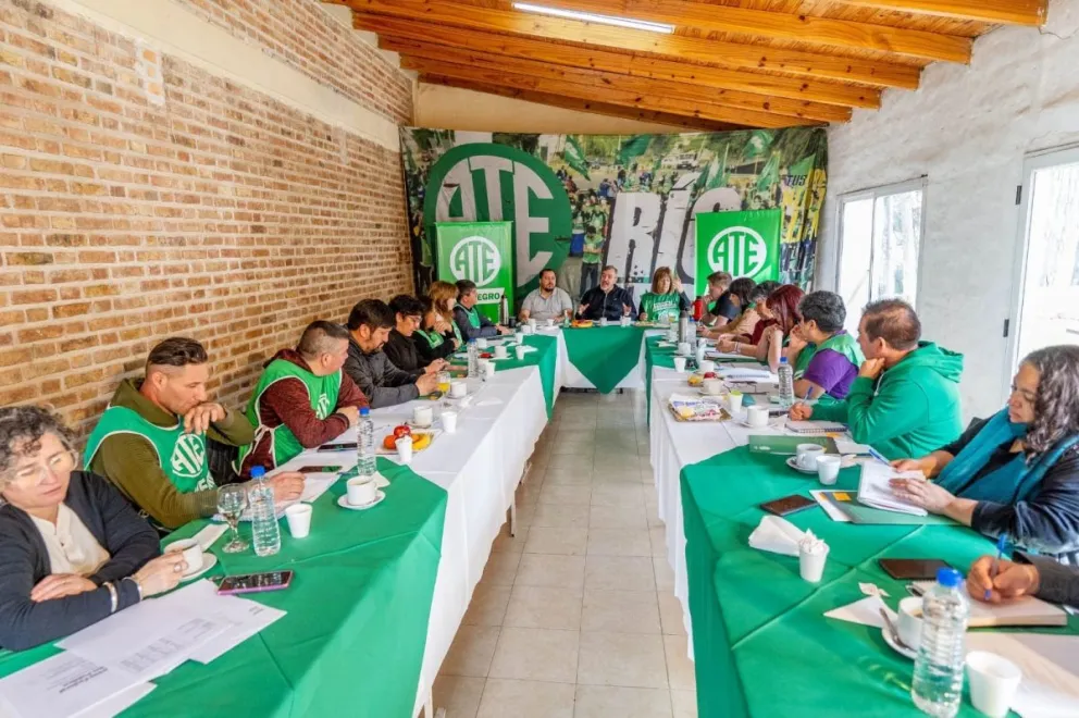 Sin convocatoria al diálogo, ATE define la realización de un paro