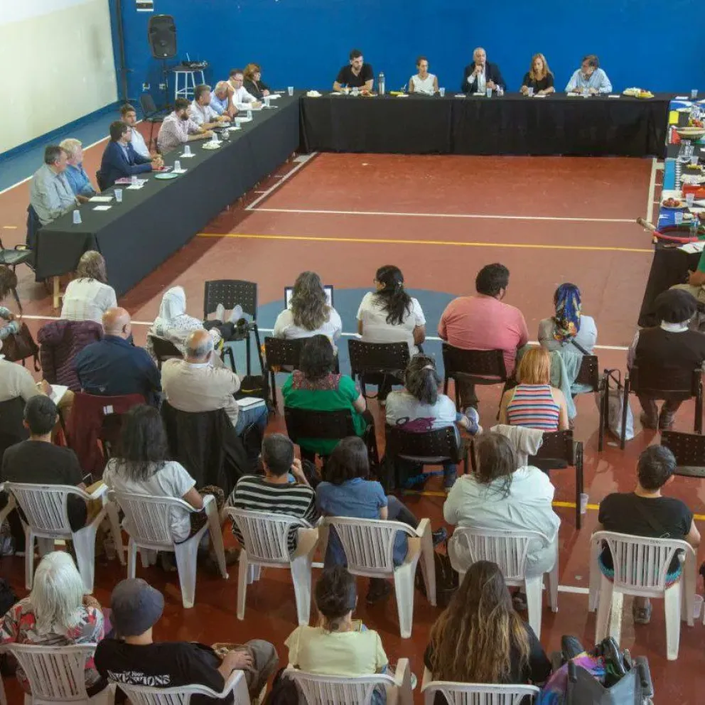 Se realizó un nuevo encuentro de la mesa de diálogo por Mascardi