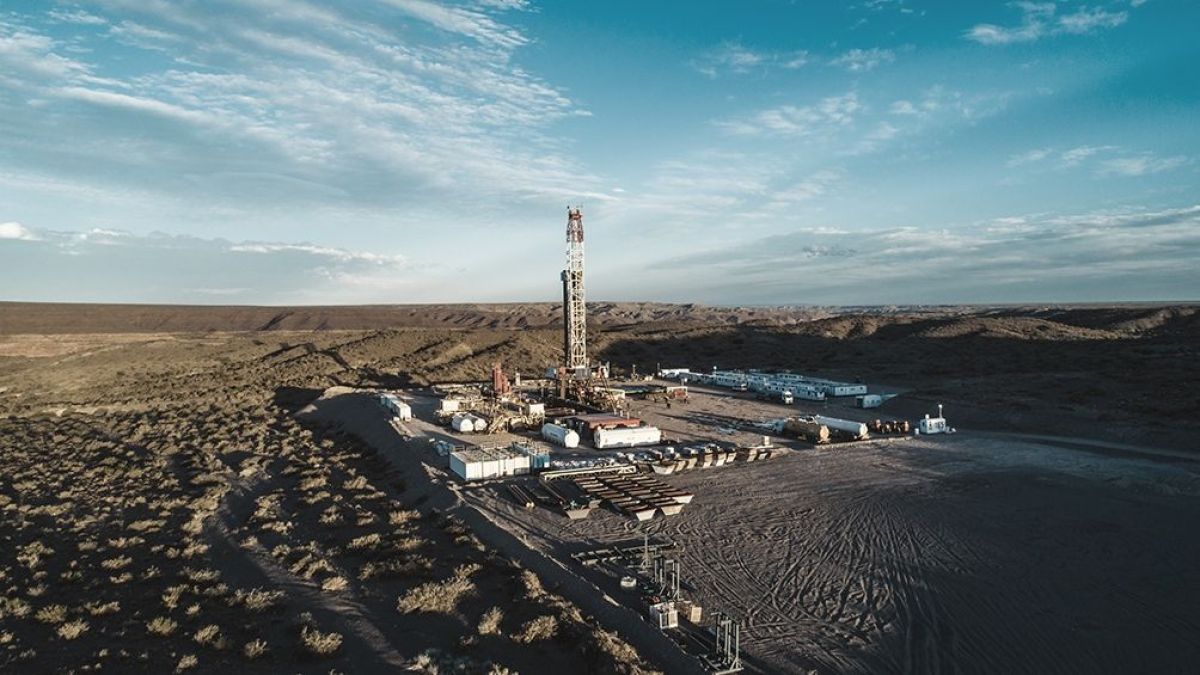 Massa llega a la región para inaugurar el oleoducto Sierras Blancas